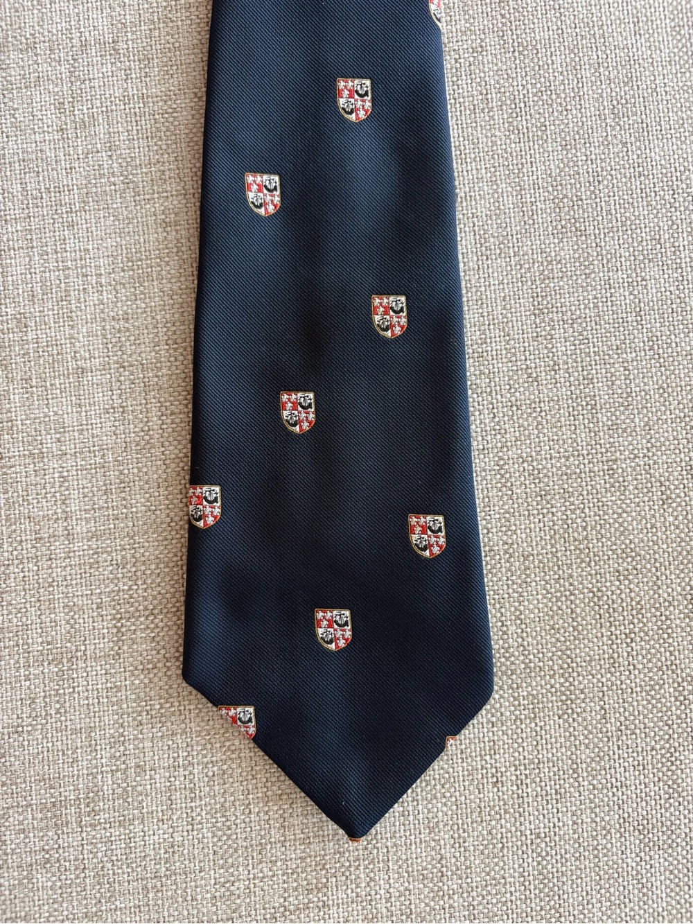 Vintage Malden Browns of Bermuda Navy Crest Club Tie Made in Britain 4” Wide